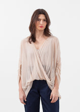 Load image into Gallery viewer, Twist Top