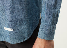 Load image into Gallery viewer, Floral Button-Up in Blue
