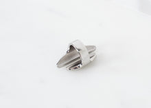 Load image into Gallery viewer, Pracia Ring
