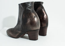 Load image into Gallery viewer, Scavata Ankle Boot in Bronze
